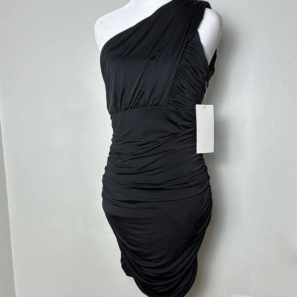Elegant Black One-Shoulder Dress